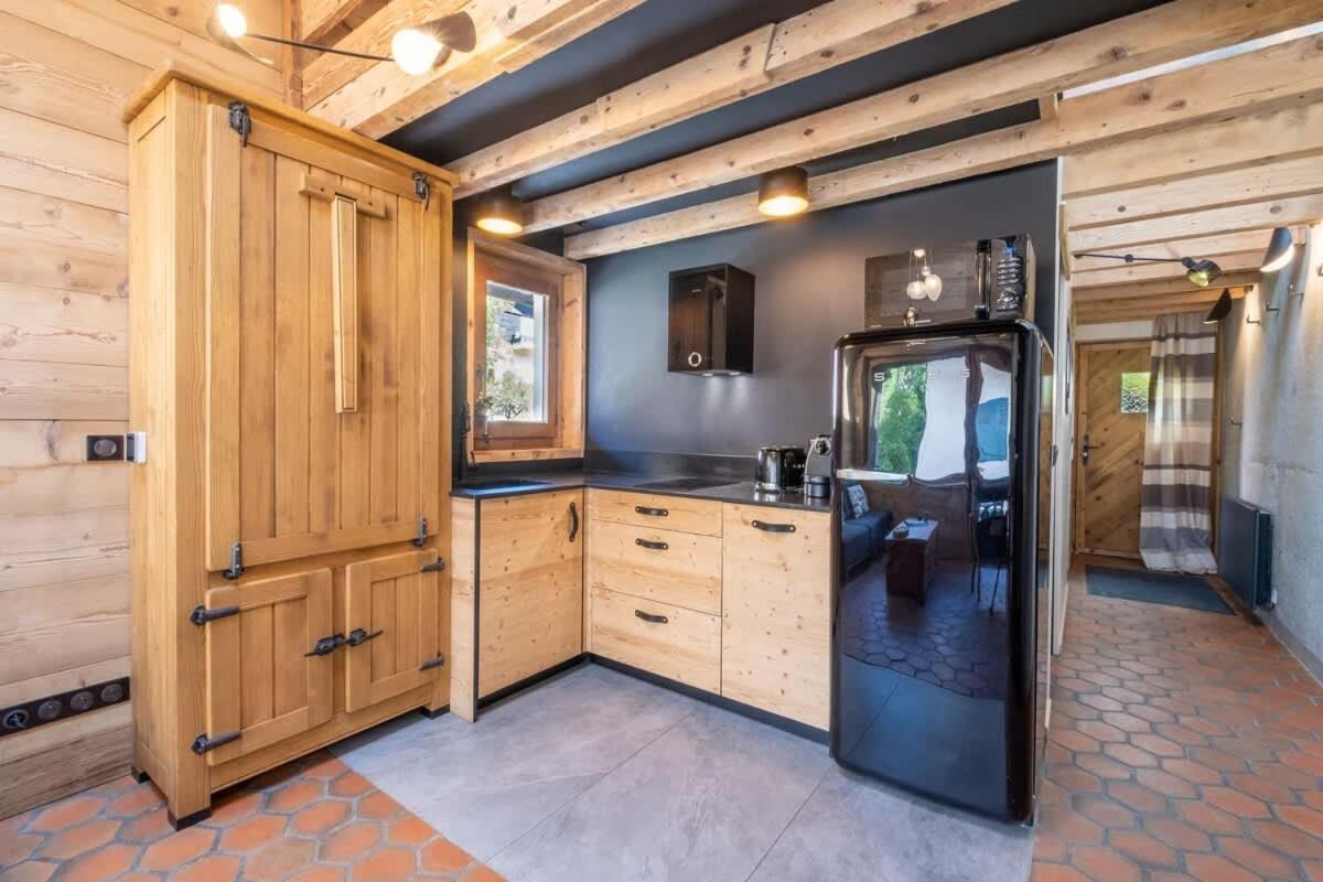 Chalet Racar Pour 4 Personnes, Centre Ville Et Vue Sur La Montagne Chamonix Exterior foto