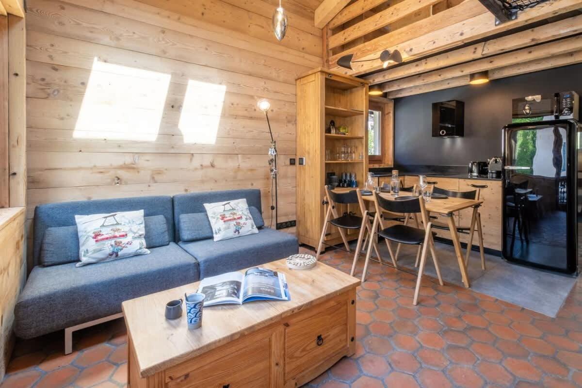 Chalet Racar Pour 4 Personnes, Centre Ville Et Vue Sur La Montagne Chamonix Exterior foto